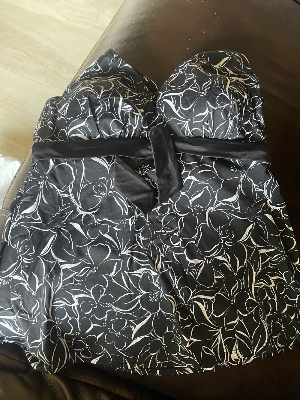Swimsuits For All Black and White Floral Tankini Top with Waist Tie